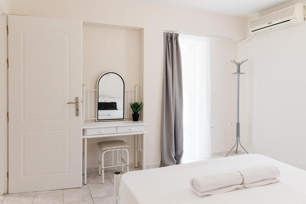 Alexandros Apartments Nydri Exterior foto